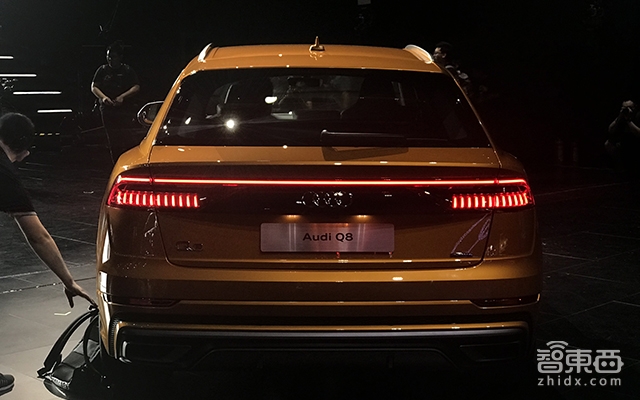 定了！奥迪纯电SUV明年国内上市 Q8刚刚全球首发
