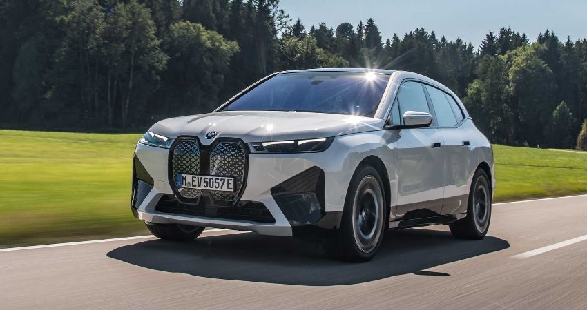 外媒首试宝马iX：搭载最新三电技术与车机，能直接叫板特斯拉Model X吗？