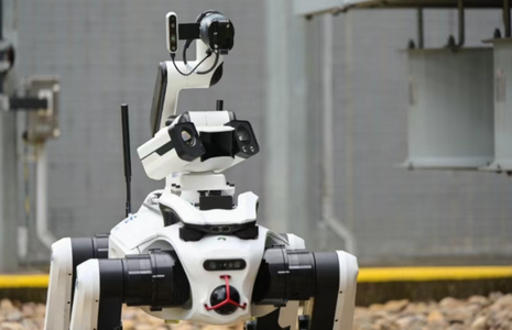 大疆前高管造四足机器人，融资数亿元，上汽、东方精工投了