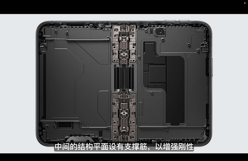 顶配两万六!苹果折叠屏iPhone来了,首搭屏下摄像+2nm芯王,库克现场交班