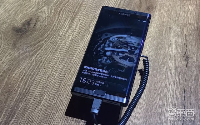 国产手机冲击万元机市场 金立年度旗舰手机落地