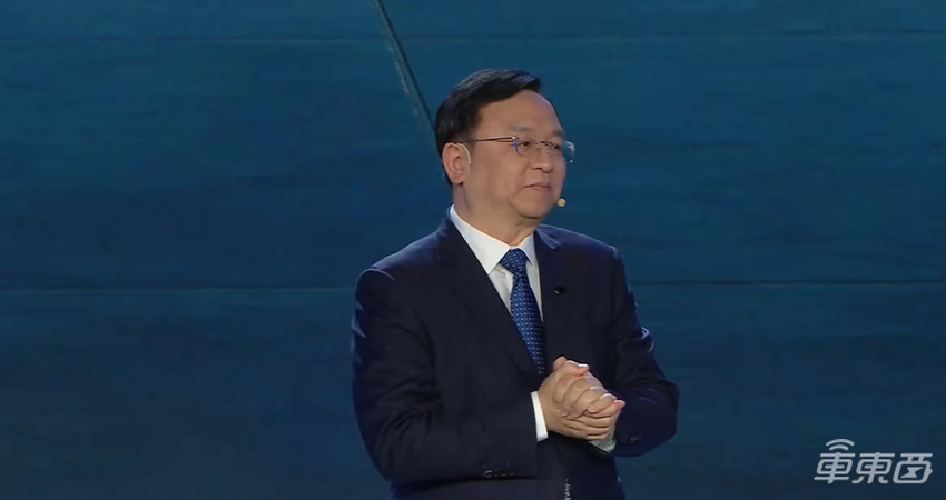 王传福狂扔“核弹”！比亚迪智驾卷入7万级，全面接入DeepSeek