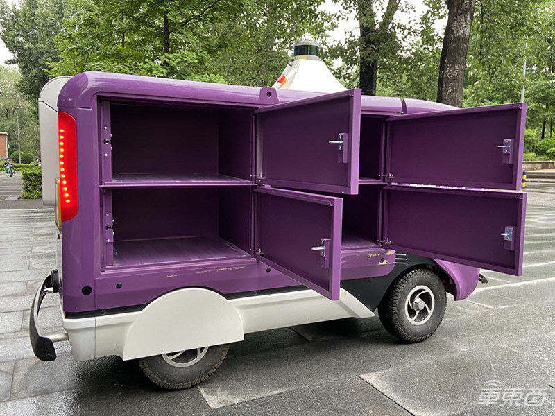 快递小哥终结者!?真实体验北京三家无人配送车