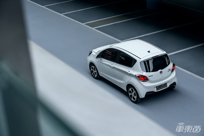 长安新能源再推奔奔系列纯电小车 续航300公里7万起售