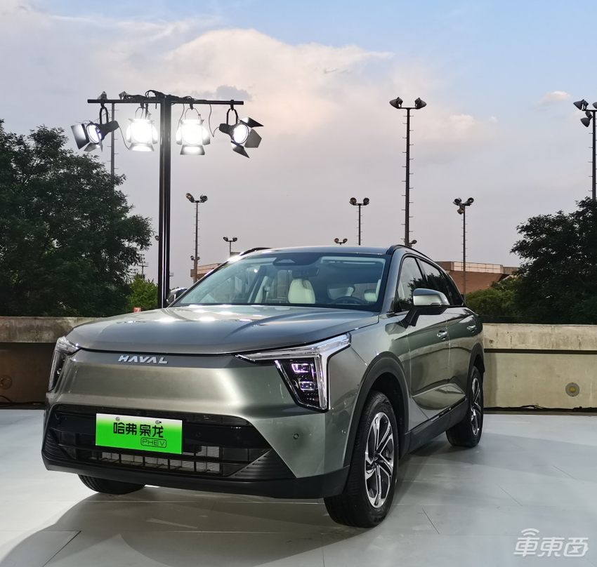 哈弗枭龙13.98万起售,首搭长城Hi4电混四驱系统