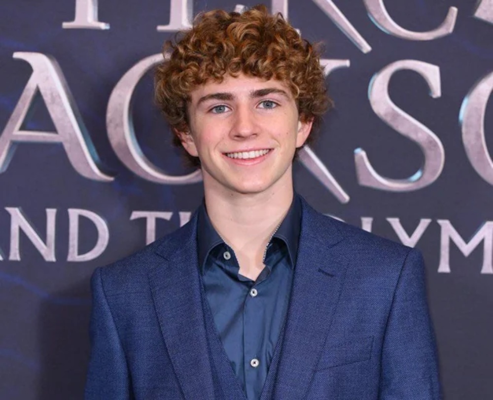 Meta被曝違規(guī)創(chuàng)建明星聊天機器人，員工親自參與，官方回應(yīng)：標(biāo)注了就不違規(guī)