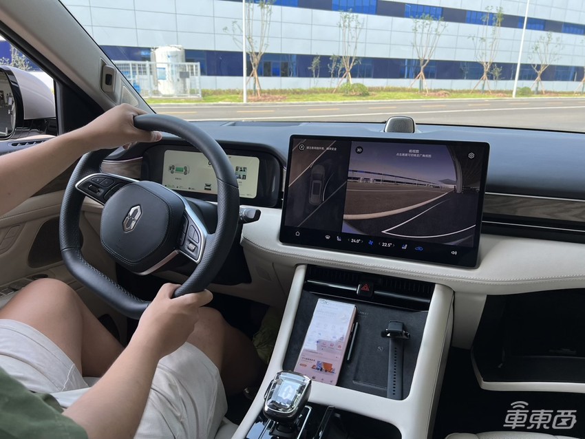 理想ONE迎最强对手！华为加持的问界M7发布，31.98万起售