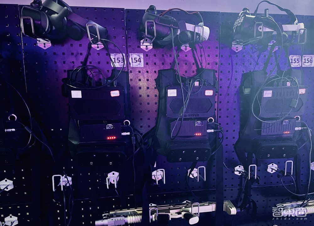 线下VR体验馆风口再起！沉浸式飙车枪战，为啥令年轻人上头？