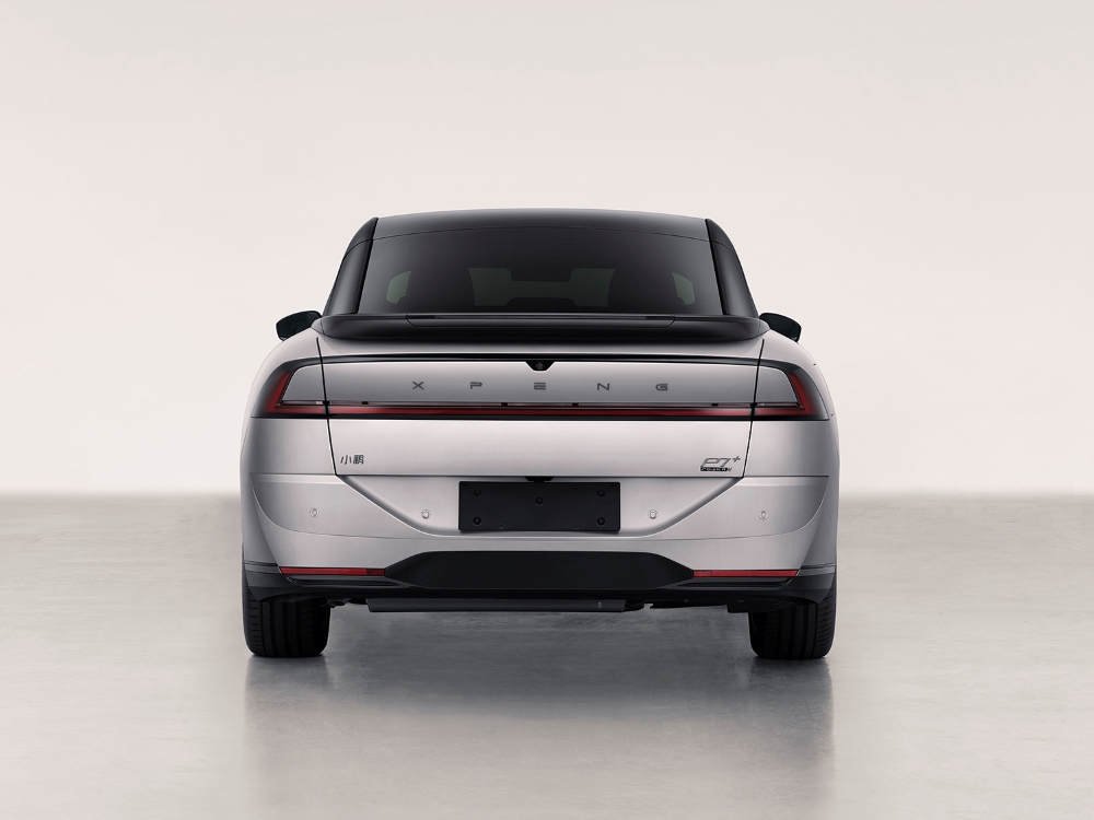 小鹏增程新车下饺子，吉利申报甲醇插混车！10月工信部车展8大新车解读