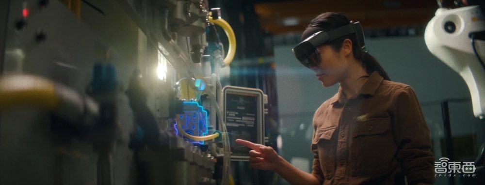 微软加入自定义GPT大战！Bing Chat改名，自研芯片登场，连甩13项AI升级