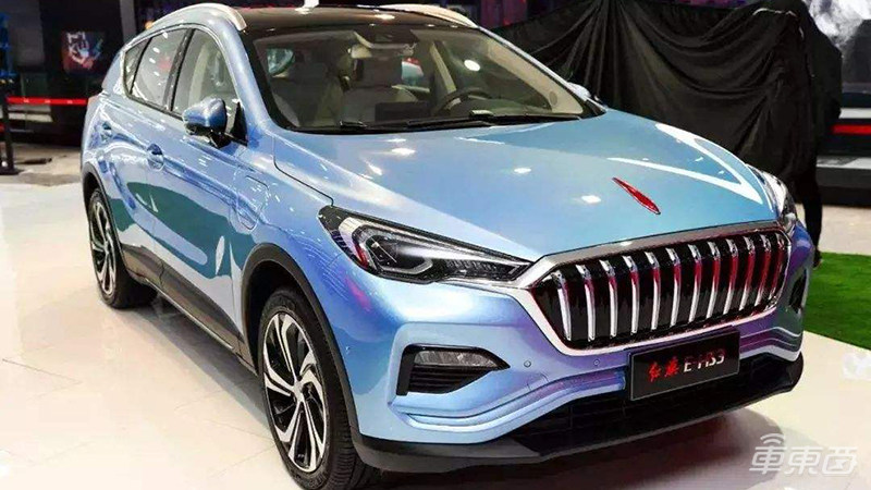 70周年大阅兵，红旗车迎高光时刻！揭秘60年荣辱复兴路