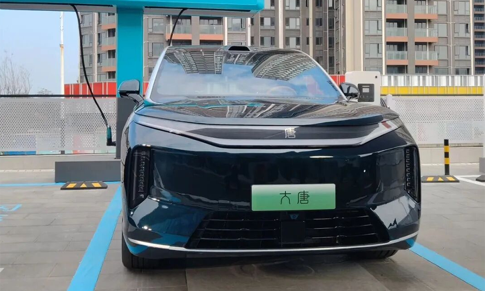 比亚迪全新车型“大唐”亮相!尺寸或超问界M9,激光雷达、闪充都配上了
