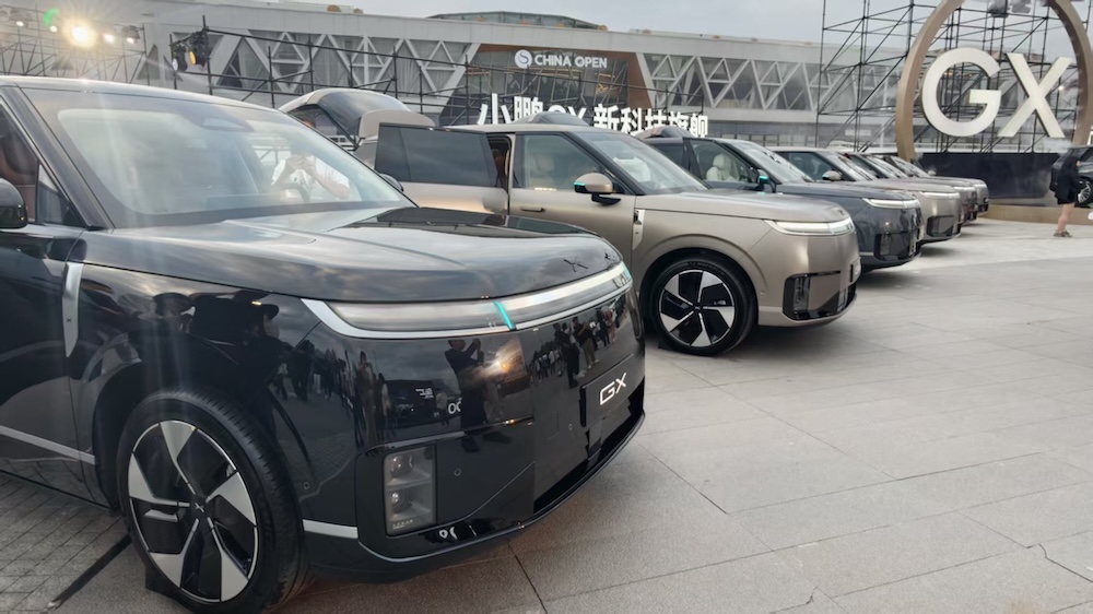 何小鹏掀桌大三排SUV！26.98万开卖GX，比预售低5万