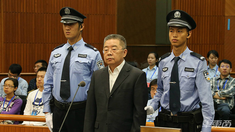 70周年大閱兵，紅旗車迎高光時刻！揭秘60年榮辱復(fù)興路