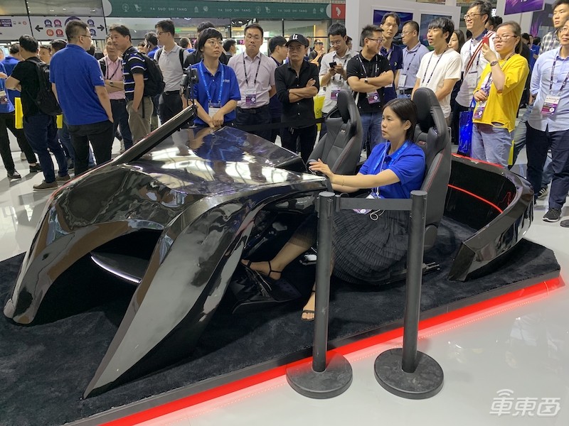 5G车联网大阅兵:华为、高通争秀V2X 电信移动发力远程驾驶