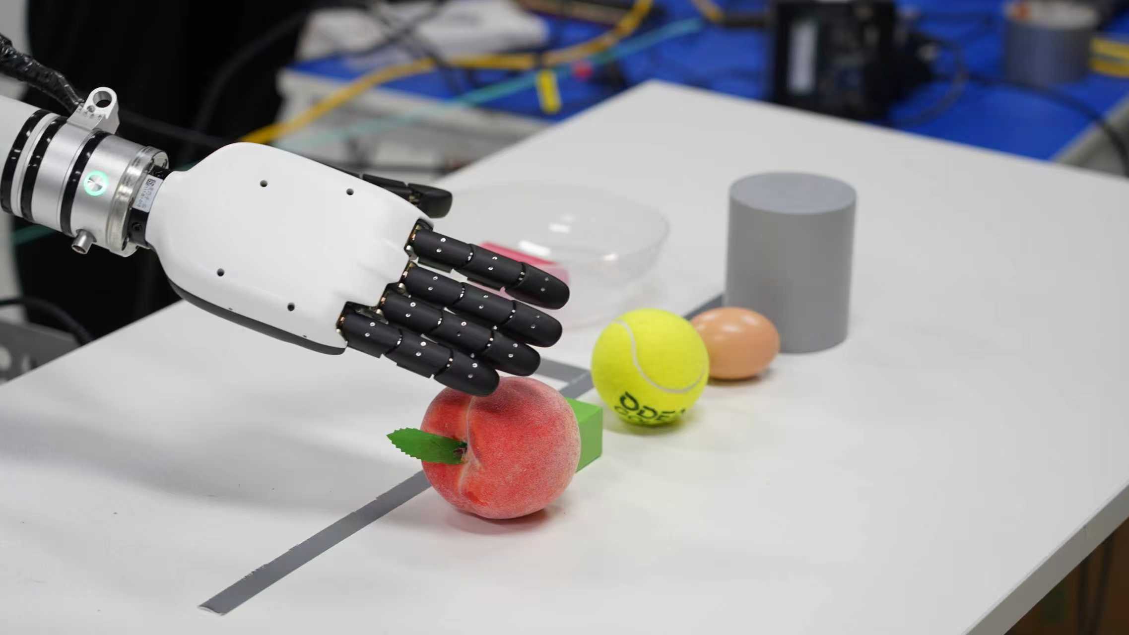 灵巧手送外卖快递上楼?揭秘背后百亿赛道,速腾聚创全栈技术就绪