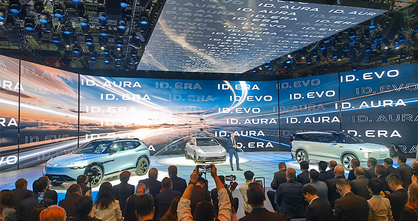 大众首款增程车亮相上海车展！未来三年将推超30款新车