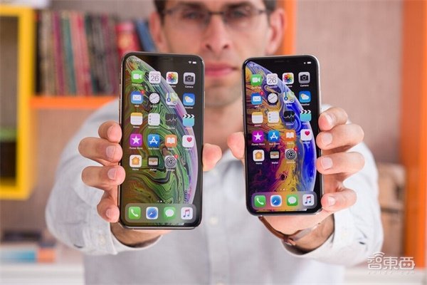 苹果获透视屏专利,可助iPhone“剪掉刘海”