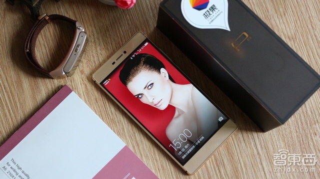 要颜值还是要性能?华为P8上手体验
