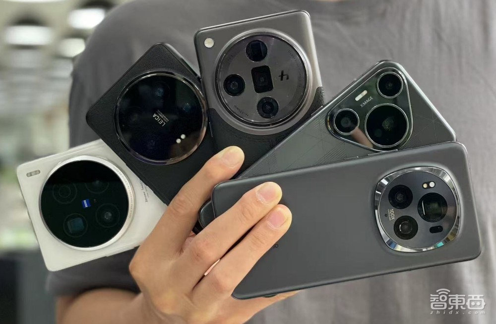 AI手机,苹果摸着安卓过河?