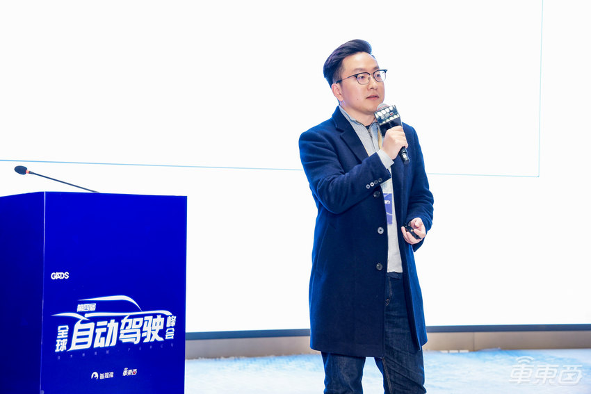端到端智驾燃爆中关村!2025首场自动驾驶峰会圆满落幕,清华李升波教授、理想智驾一号位给出研判