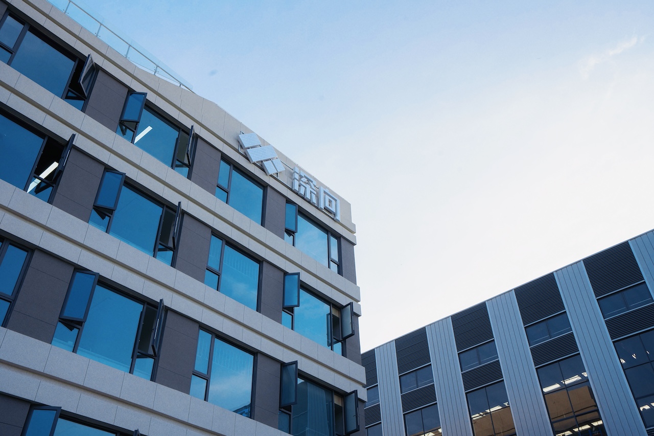 三大海外主权基金共同押注，DeepWay深向把重卡L4编队开进真实干线