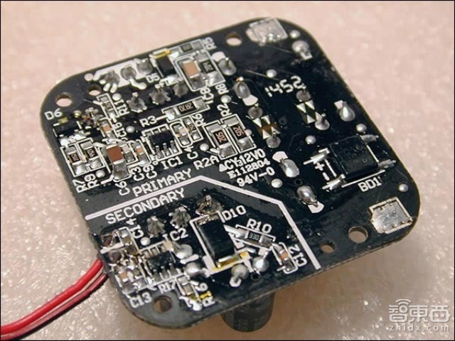 暴力拆解小米小盒子:可装APP 内容更依赖网络