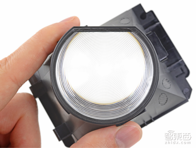 三大VR头显供应链全拆解:靠谱VR概念股其实在这!