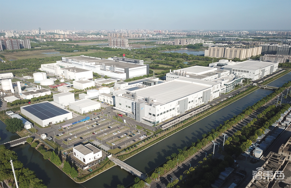 上海半导体大硅片,拿下新融资