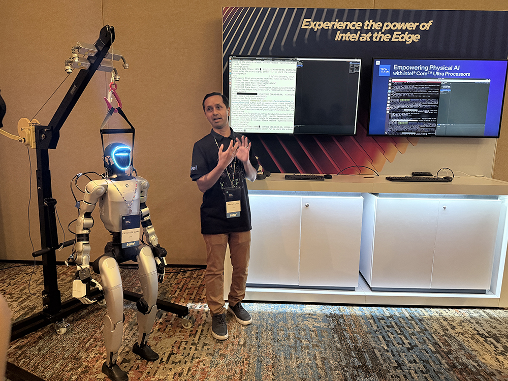 决战1.8nm!英特尔AI路线图公布,两大AI GPU将发