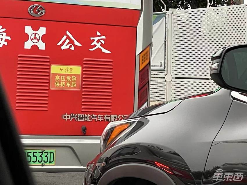 华为不造车,中兴造