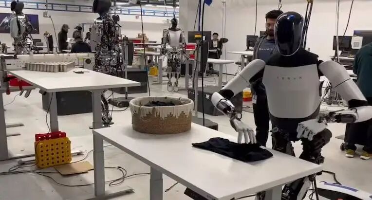 官宣!Optimus 3一季度发,马斯克:比中国机器人都厉害