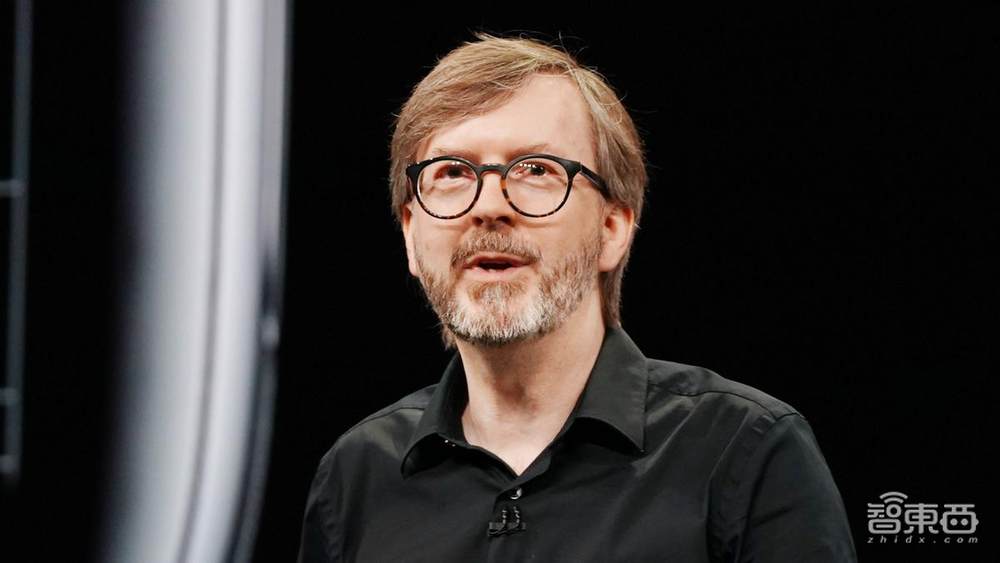 苹果秘密机器人曝光!7000元一台