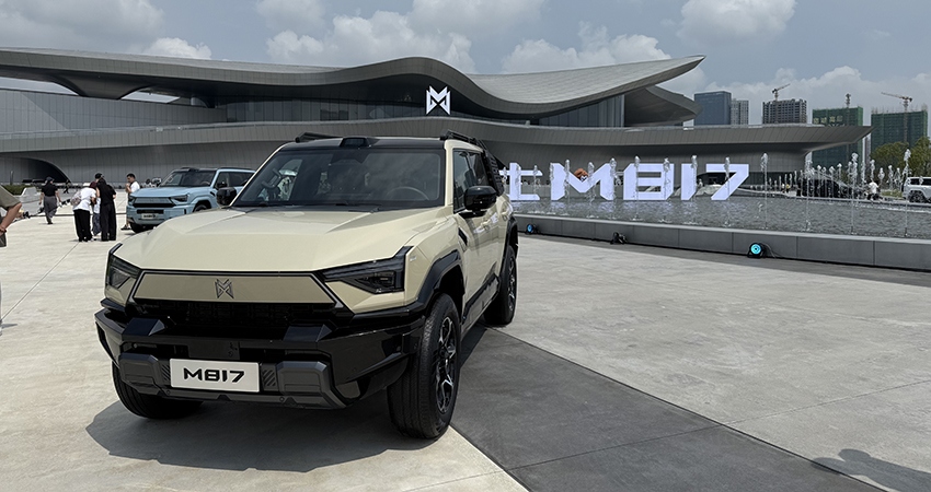 31.99万起！东风猛士M817上市，华为ADS4加持