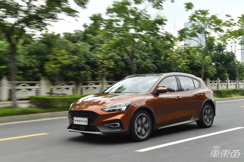 无锡实车体验福特V2X技术：红灯信息都在车机里！