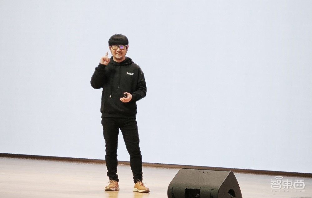 国产AR眼镜重磅合作!联手暴龙,目标卖50万副