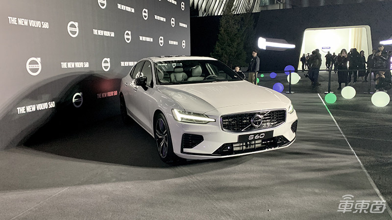 沃尔沃新S60 28.6万开卖！配L2级自动驾驶，插混版最值得
