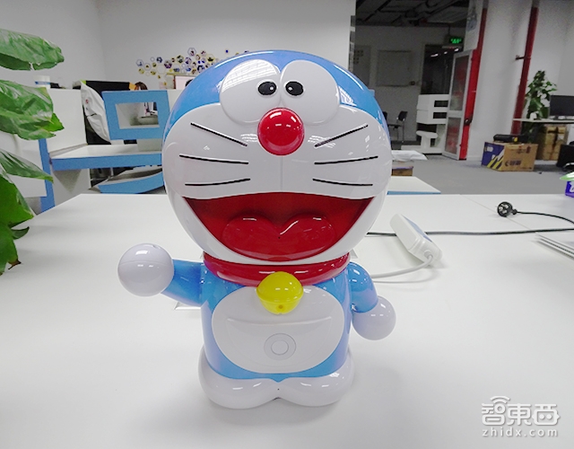 “图灵大脑”的首款实体机器人诞生记