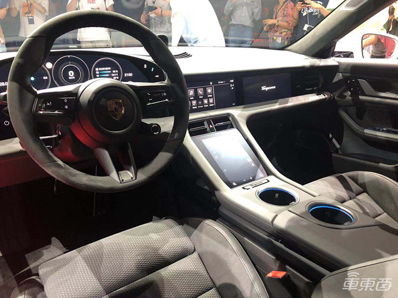 保时捷纯电跑车全球首发！最快2.8秒破百，149万起售