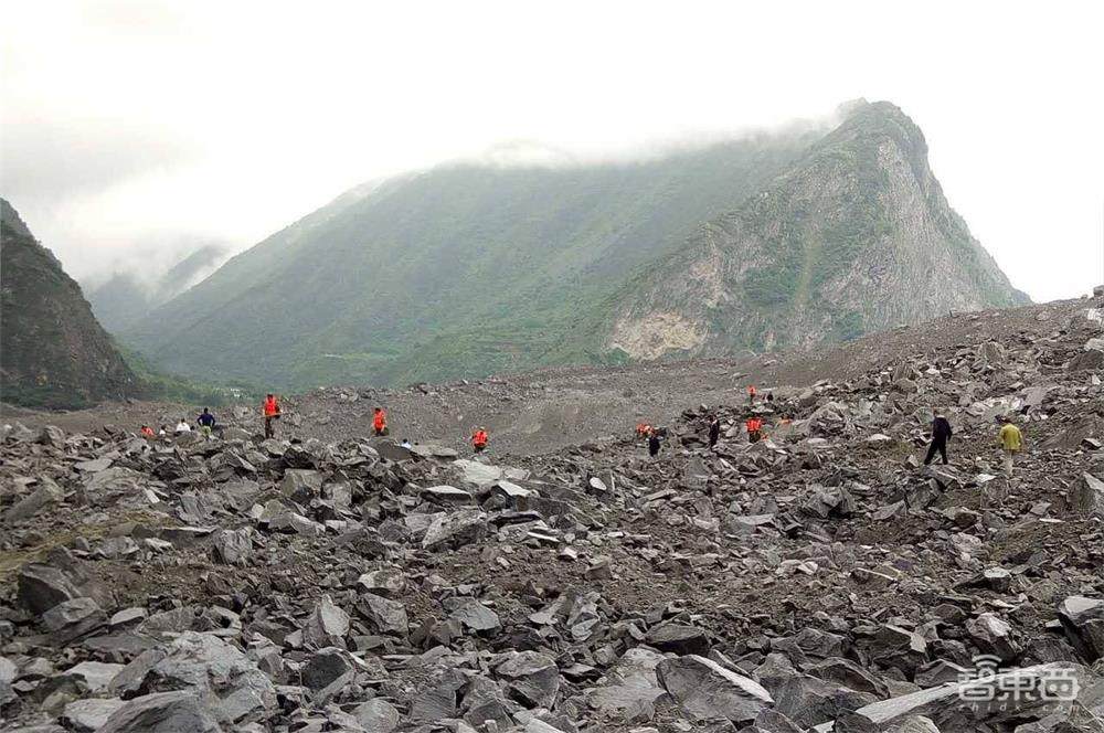 山体滑坡、泥石流背后的保命符!我国首个AI滑坡预警系统揭秘