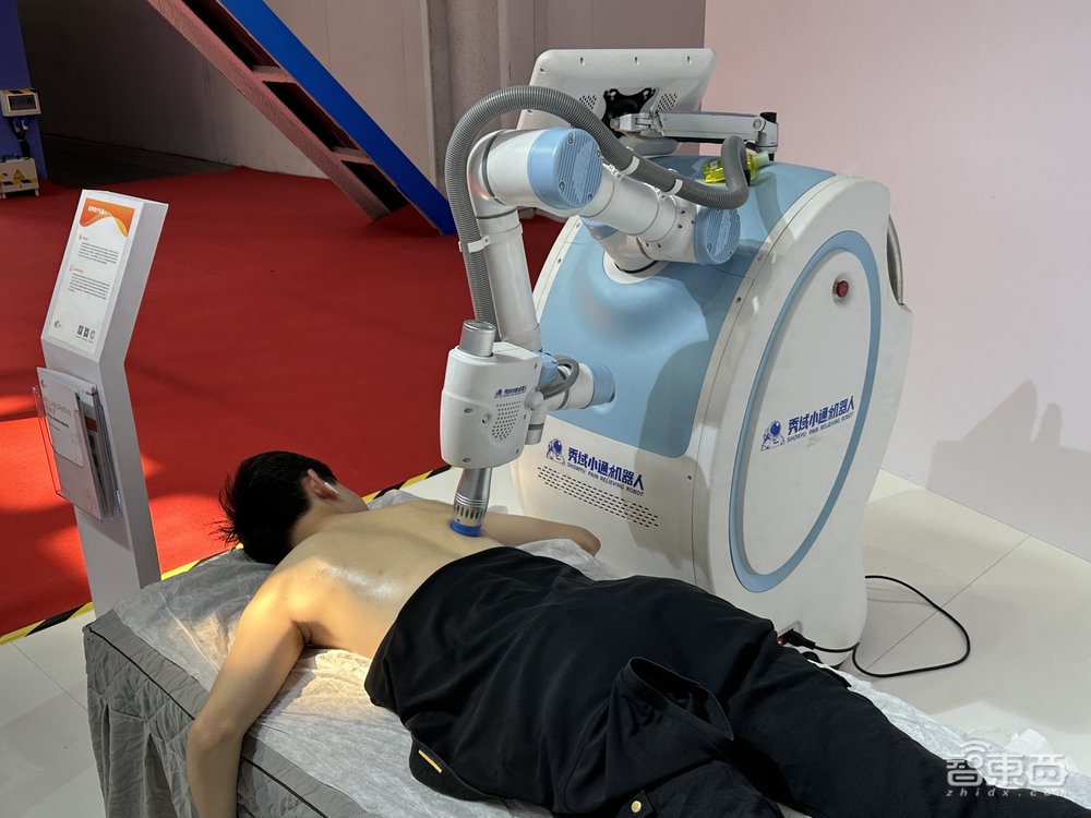 人形机器人真火了!10多款扎堆引爆亦庄,小米铁蛋2首亮相