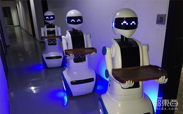 华科学霸微软出身,他却要抢服务员饭碗!