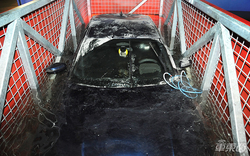 宝马3系插混版在捷克自燃！又是三元锂电池的锅？