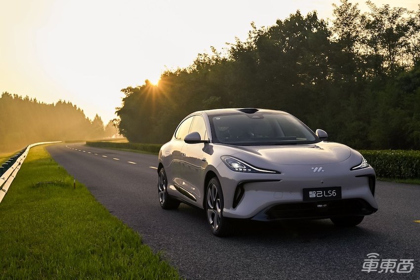 史上最强6系智己LS6！标配激光雷达和NOA、智能补盲、GPT上车成20万级标杆