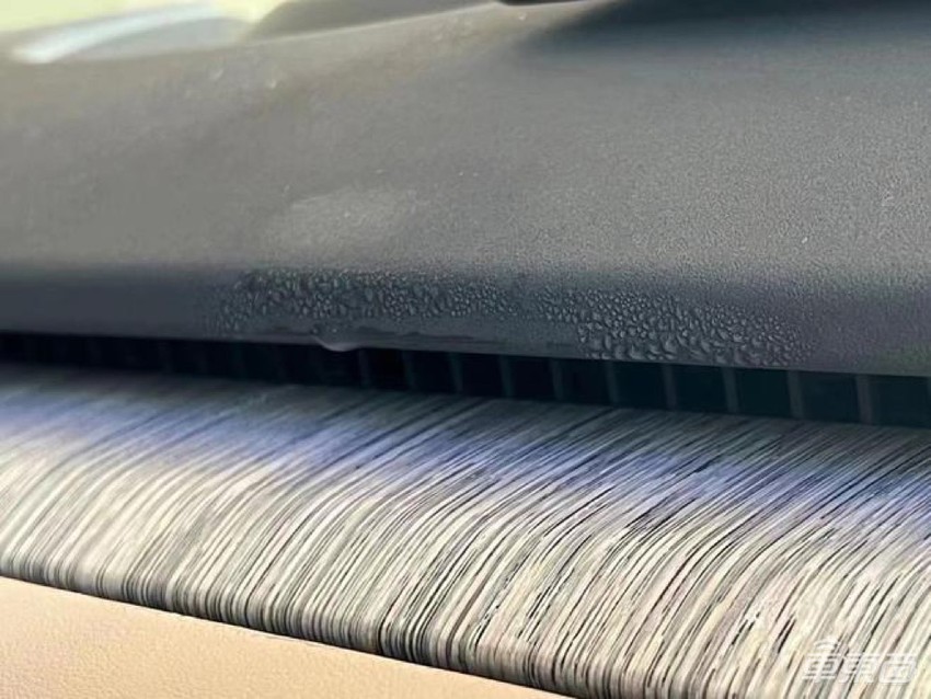 蔚来ET7深陷质量泥潭:车主频繁吐槽,还有人提车当天趴窝