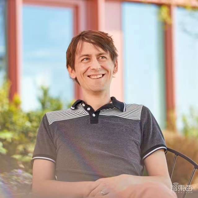 蛋白质结构预测速度提升60倍！Meta做出“生物界的ChatGPT”