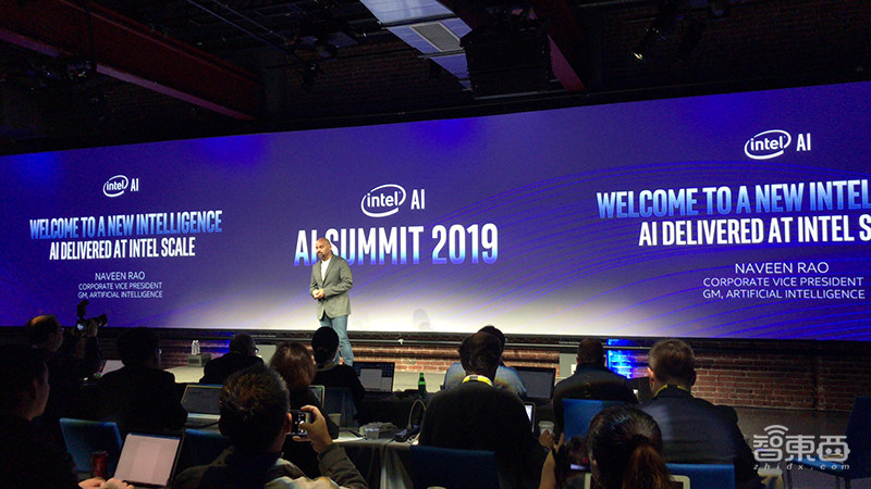 英特尔甩出视觉推理新杀器,性能超英伟达!大秀首款云端AI商用芯