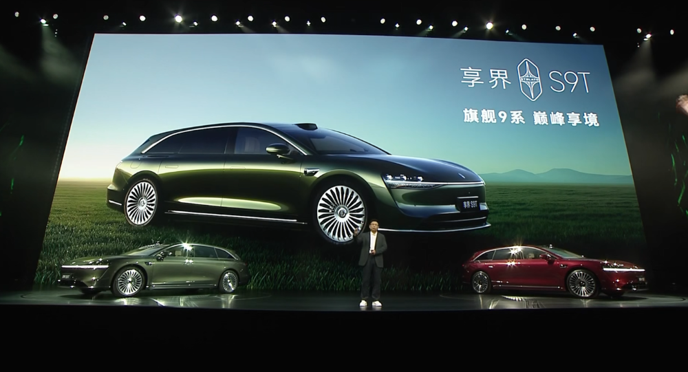 华为系首款旅行车30.98万开卖！余承东朝百万销量发起冲锋，北汽董事长现场表决心