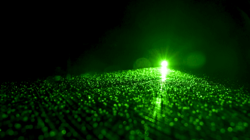 从“吸干净”到“看清楚”:绿光显尘开辟吸尘器新战场