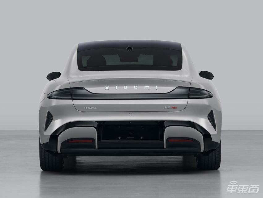 刚刚，小米首款车SU7正式亮相！首次披露尺寸动力参数